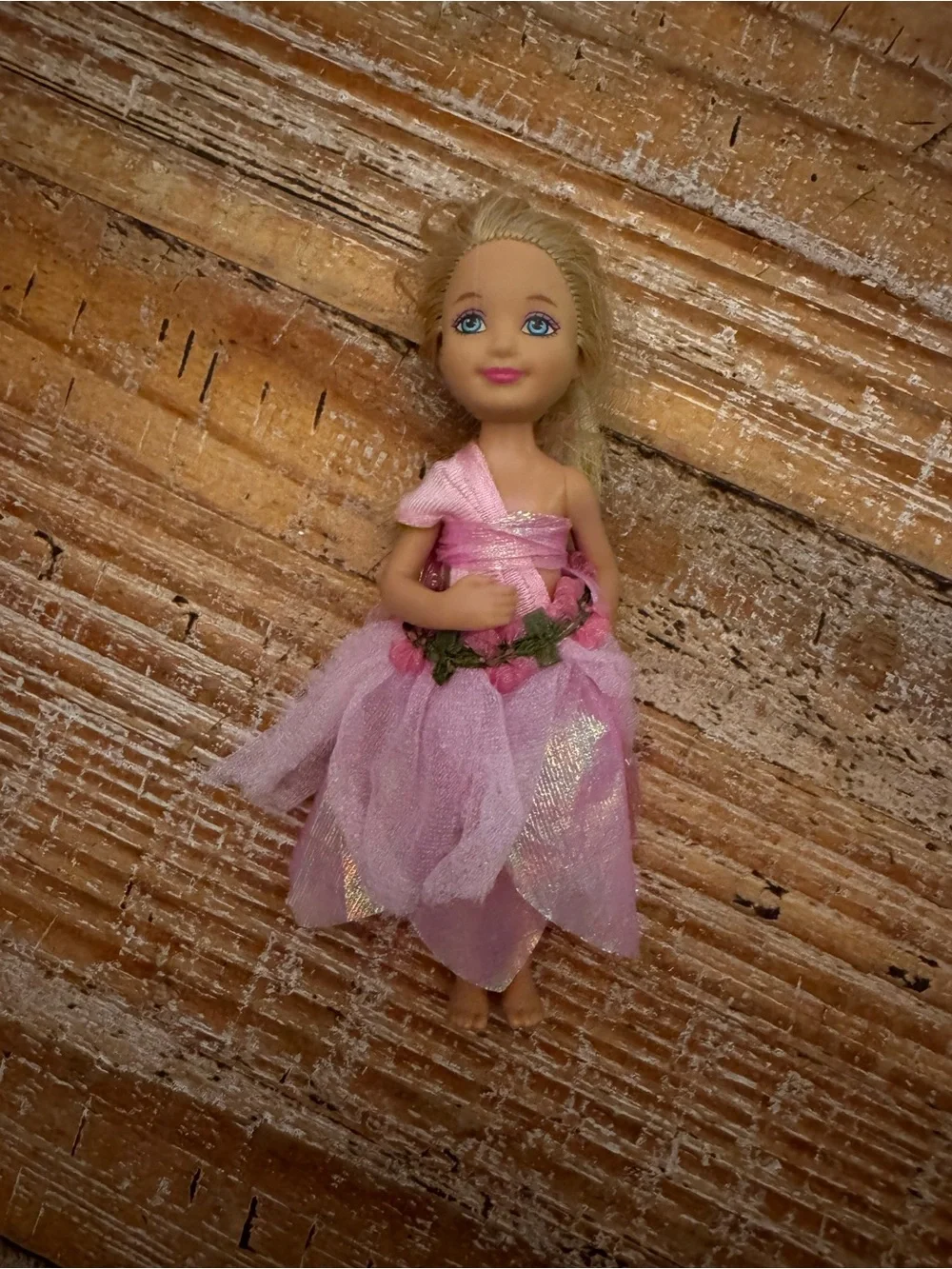 Lot of 5 Barbie Chelsea Dolls